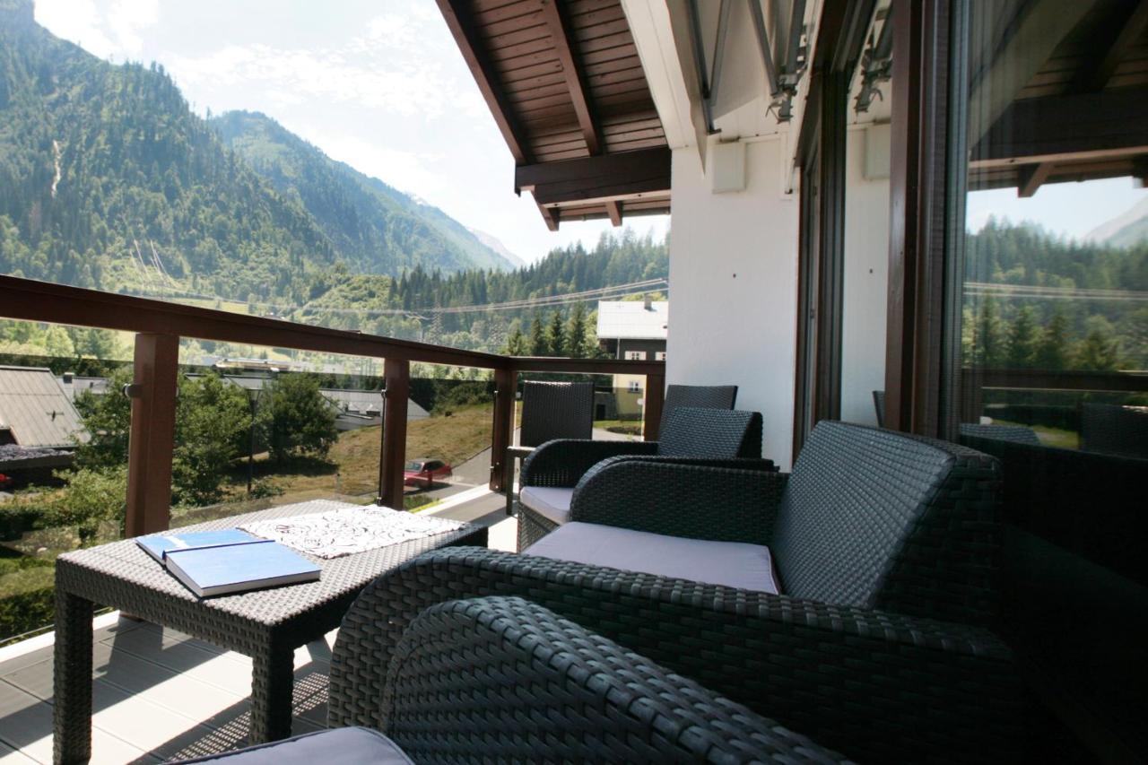 Chalet Sabrina Mit Aussenpool Im Sommer Kaprun Exterior foto